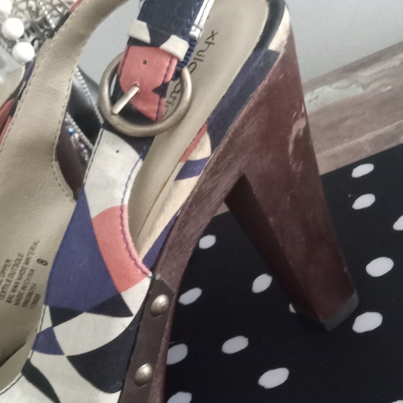 Vintage open toe heels 👠 - Picture 3 of 6